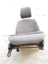 SEDILE ANTERIORE DX Toyota HILUX II Pick-up (_N_) 2.4 TD 4WD 2L-T