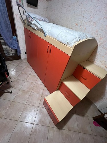 Letto soppalco sotto armadio - e,