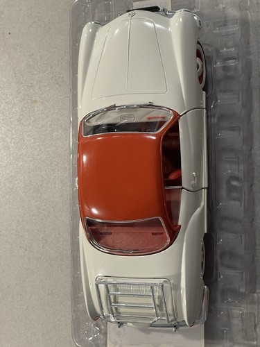 Volkswagen karmann ghia - karmann, 1/18
