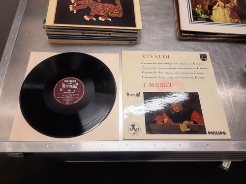 Near mint stereo - near,