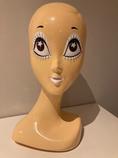 Twiggy testa porta cappelli e