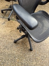 Sedia Herman Miller Aeron -
