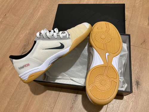 Nuove nike total - 90, iii