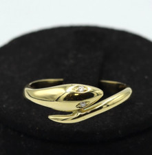 Anello a forma di serpente