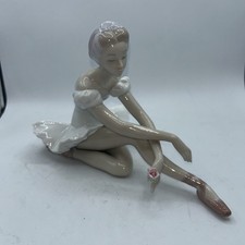 Lladro Porcelain Figurine Rose