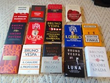 BEL BLOCCO  DI 14   LIBRI  TUTTI  DEL FAMOSO GIORNALISTA  :  ' BRUNO VESPA  '  !