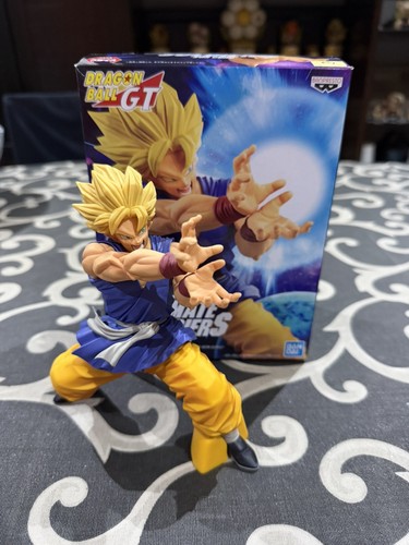 Goku super saiyan figure - goku,
