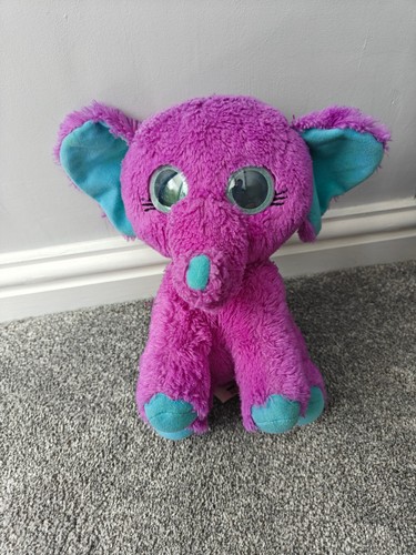 Tiny the elephant - elephant, animali