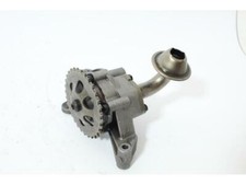 06A115105B POMPA OLIO VOLKSWAGEN PASSAT (3B3) 1.9 TDI 8V KW74 - 101CV (2003)