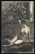 Foto-AK Donna Nuda Su Una