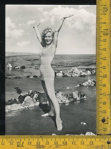 Cartolina anni ragazza - anni,