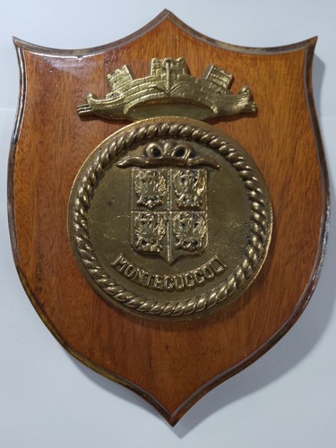 Crest montecuccoli - crest,