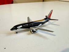 HERPA WINGS 560207 BOEING B737-3H4 SOUTHWEST AIRLINES "SHAMU" N334SW  1/400