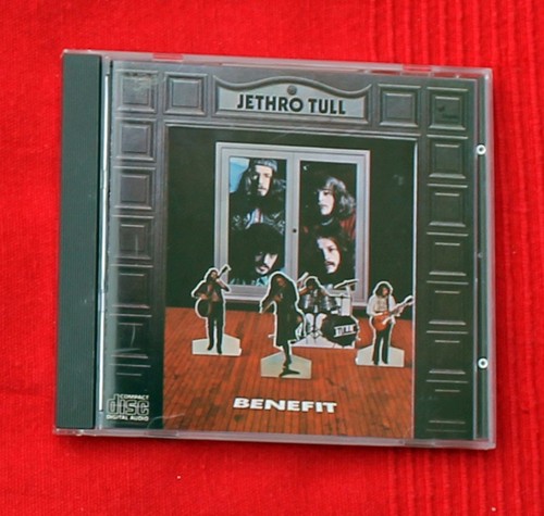 Jethro tull benefit - jethro,