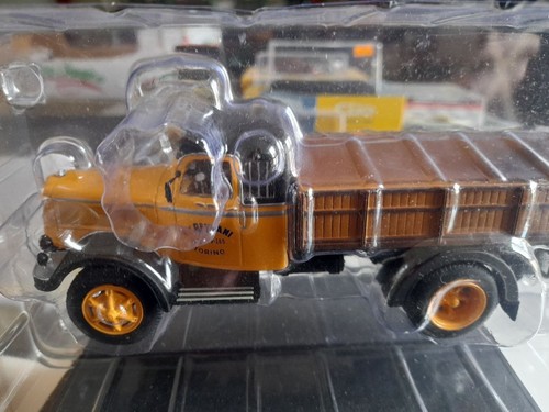 Camion epoca de - 1/43,