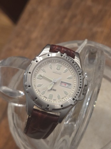 Seiko sq100 vintage estate - seiko,