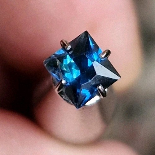 Unheated blue sapphire 51ct - unheated, 0.51ct