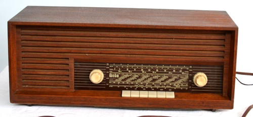 Vecchia radio wega tedesca - wega,