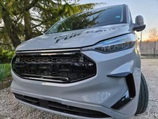 Griglia radiatore personalizzata Ford Transit 2024 2025 stile raptor nero lucido