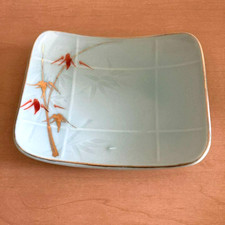 Set di 5 piccoli piatti