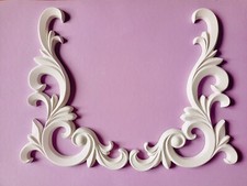 Ornamento In Gesso "Pride" In Bianco Oro Argento Etc. Decorazione In Rilievo
