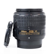 Nikon AF-S DX NIKKOR 18-55 mm