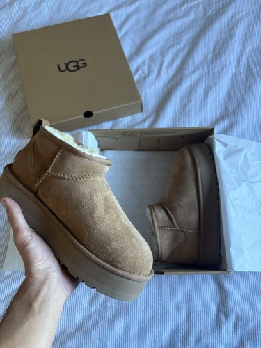 Ugg marrone nuovo