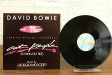 David Bowie, Giorgio Moroder, CAT PEOPLE (PUTTING OUT FIRE) LP Vinyl 2595740 VG+