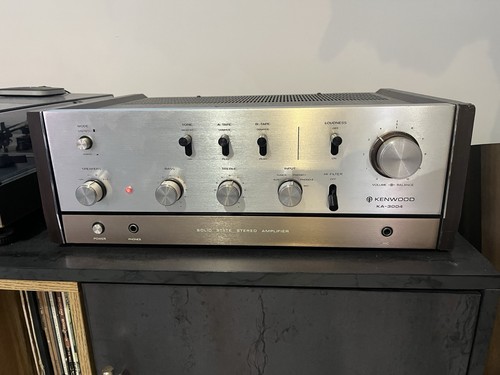 échange contre vhs - box, ampl
