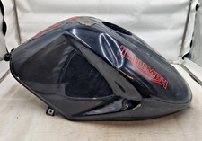 SERBATOIO BENZINA ( LEGGERE DESC )- TRIUMPH SPEED TRIPLE 1050 ANNO 2005 AL 2011