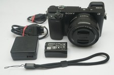 Sony Alpha 6000 con obiettivo