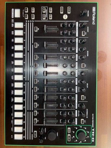 Roland rhythm performer - tr-8,
