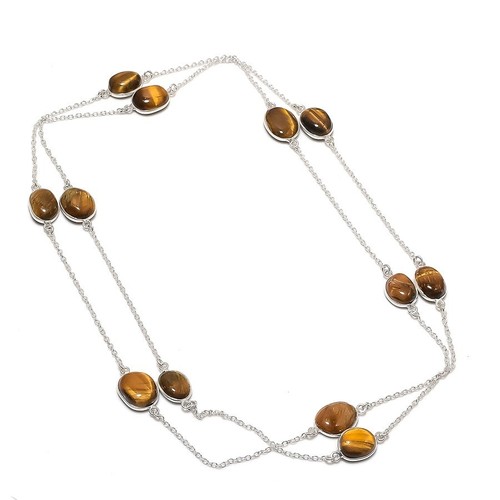 Collana con pietre preziose