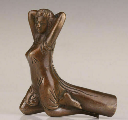 Antica vecchia statua - , in