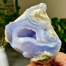 Pezzi di cristallo agata blu