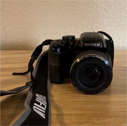 Fujifilm finepix s8200 - fujifilm,