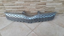 Mascherina anteriore originale Toyota Yaris Verso (1999-2005) AGGANCIO ROTTO