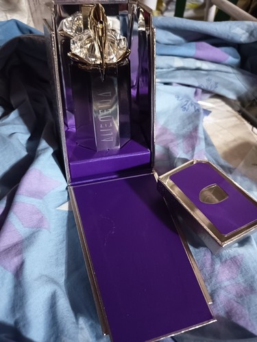 Alien musc mysterieux eau - alien, mysterieux,