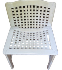 Sedia forse di TITINA AMMANNATI GIAMPIERO VITELLI per POZZI VERGA Design bianca