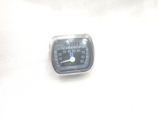 Tachimetro grigio nero logo