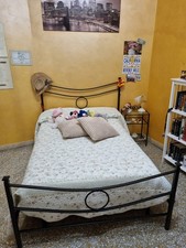 Letto 1/2 mezza con comodino