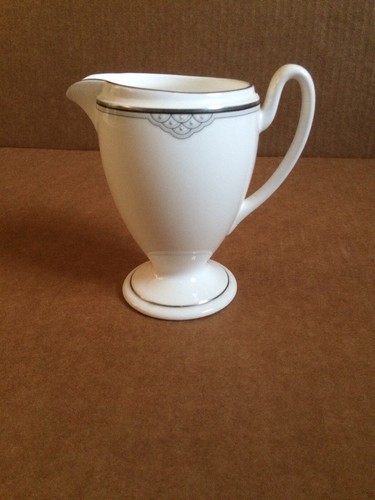 Waterford chiffonier creamer - waterford,