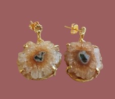 Incredibile orecchino a goccia