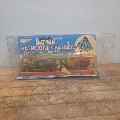Batmobile batboat batman - e,
