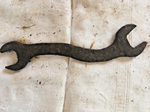 Strumento agricolo primitivo