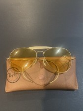 Occhiali da sole avvolgenti