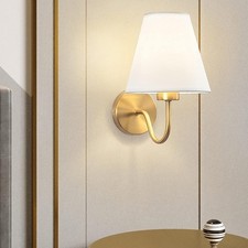 Lampada da parete con paralume in tessuto