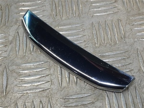 Guarnizione griglia cromata