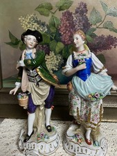 Villaggio seduto coppia