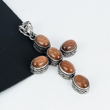 Ciondolo A Croce In Pietra